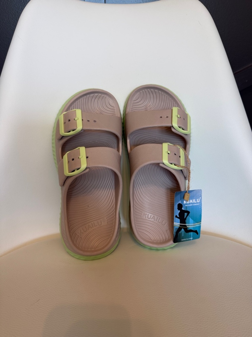 ☀️🌊Kualilu Women's Dual-Strap Sandals in Taupe with Lime Buckles